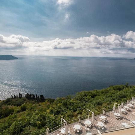Grand Hotel Serapide Pozzuoli Exterior foto