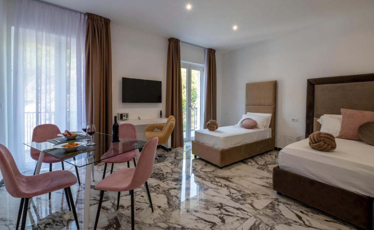 Grand Hotel Serapide Pozzuoli Exterior foto